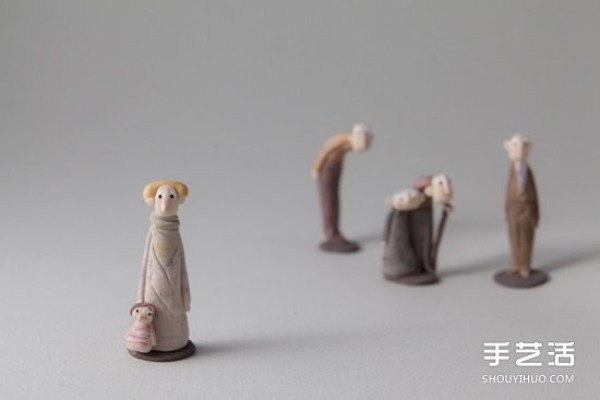 Appreciation of pictures of healing hand-made pottery dolls made from low-temperature porcelain fired pottery