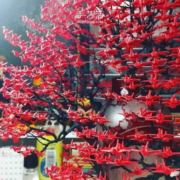 A great person to have fun with origami! The last thousand paper cranes make exquisite bonsai trees