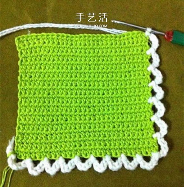 Illustrations of crocheting small and cute square coasters with hanging loops