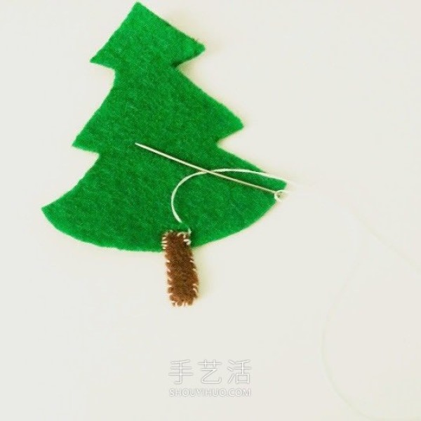 Tutorial on how to make a cute Christmas tree with felt cloth