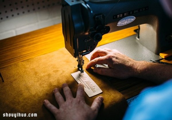 It was a carpenter who created a brand of handmade leather bags