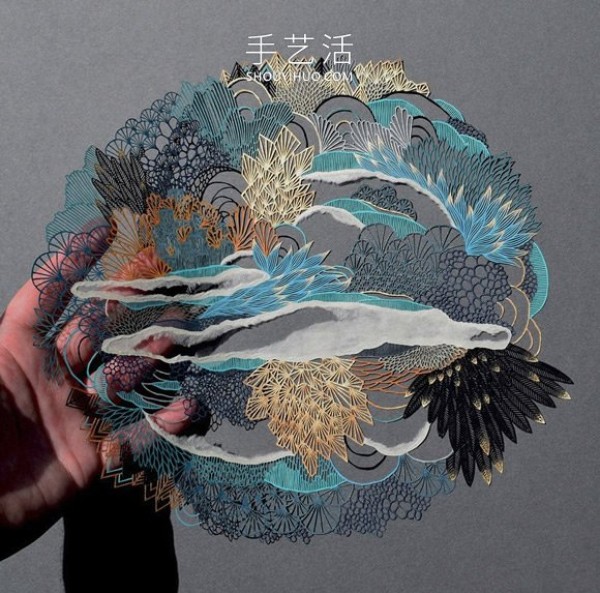 Exquisite rice paper sculptures as thin as cicadas wings! Handmade creations on paper