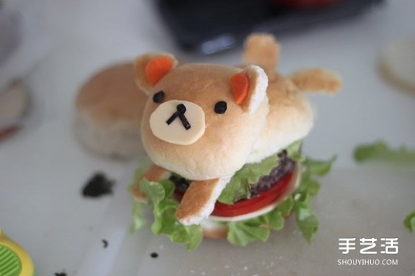 How can I be willing to eat you when you make a super cute lazy bear burger~