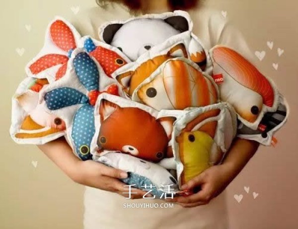 Rags or old T-shirts can be made into beautiful pillows and puppets