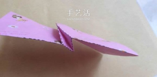 Handmade Kawasaki Rose Origami Illustrations. The step-by-step pictures are very clear! 