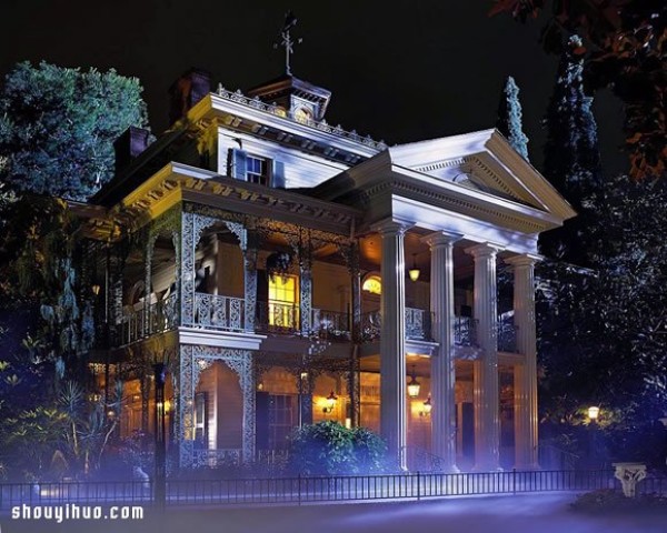 10 secrets of Disneyland that you must pay attention to next time you go