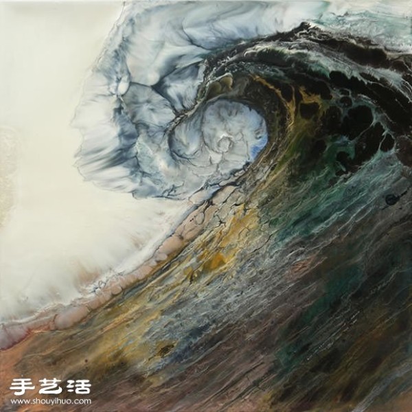 The paint is baked to create an amazing scene of rolling waves