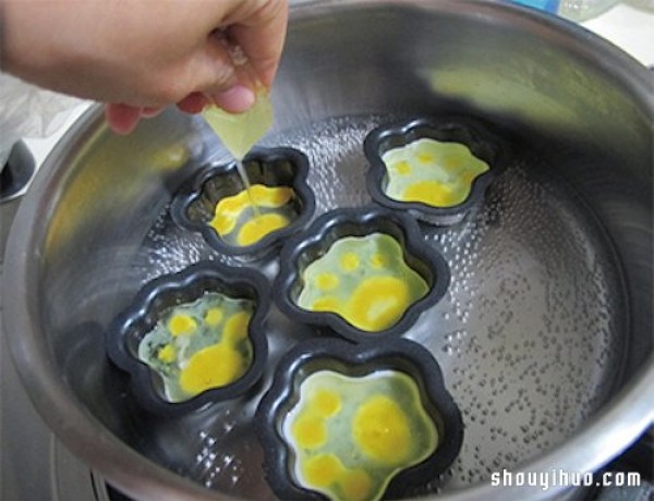 Super cute cat paw boiled eggs can be easily DIYed in an electric cooker at home! 