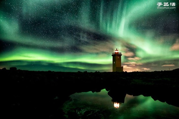 Photo album of lonely and magnificent lighthouses around the world