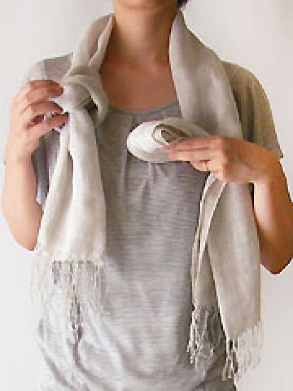 A comprehensive collection of various ways to tie a scarf, and 60 ways to tie a long scarf