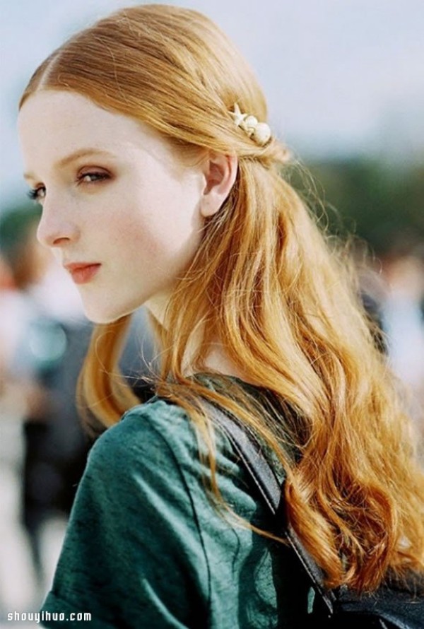 Tips for dressing up with hair accessories, see how fashionable girls deal with messy hair