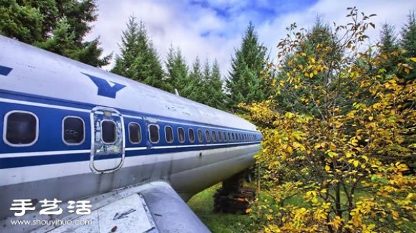 A retired American engineer transformed a Boeing aircraft into his own home