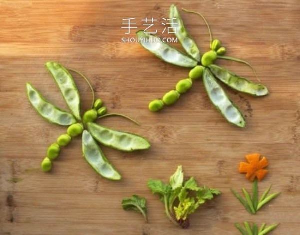 Childrens vegetable platter painting is simple and cute