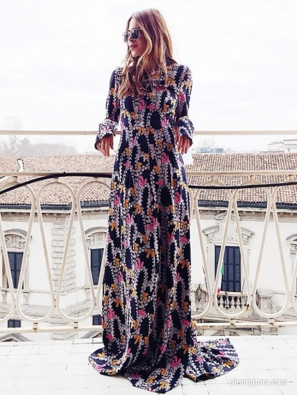 Choose long dresses with different patterns to bring out your ever-changing mood in summer