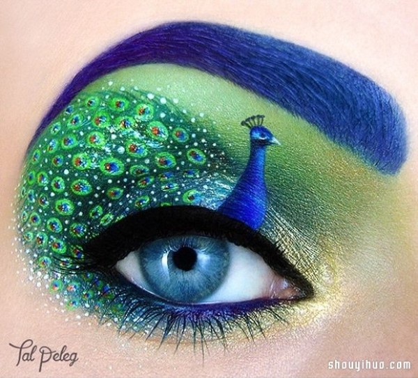 The magical art on the eyes. Do you dare to try such exaggerated eye makeup? 