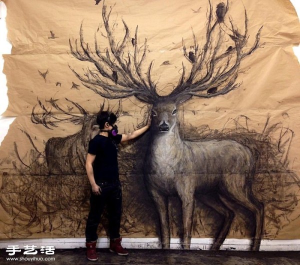 Ultra-realistic 3D animal murals seem to break out of the wall in the next moment