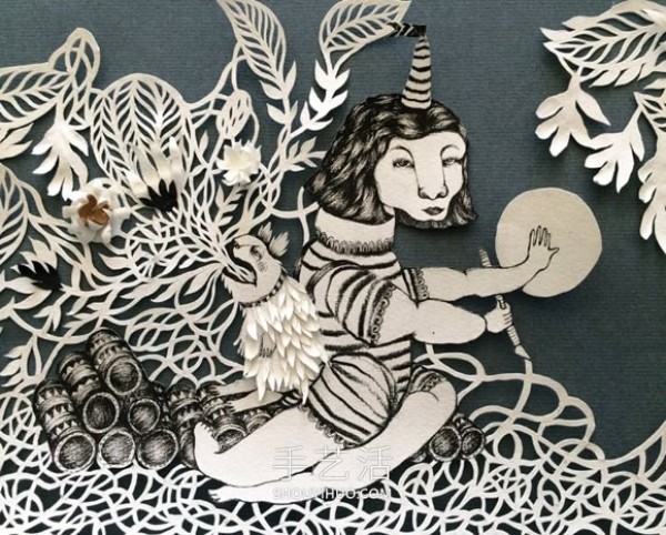 Surreal fantasy paper sculptures! Like a weird fairy tale forest