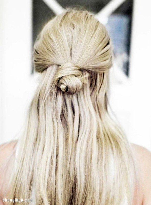 Seven simple five-minute workday hair DIYs