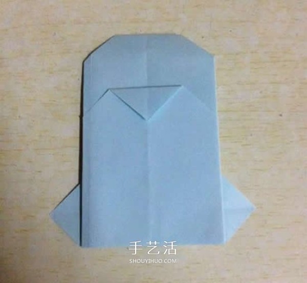 Illustration of a simple method for children to make origami penguins