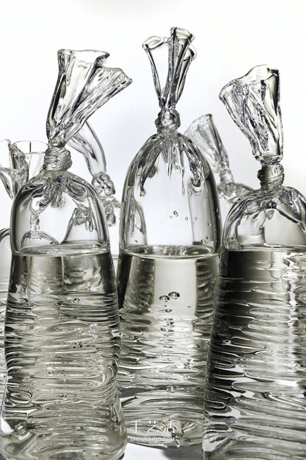 This is not a bag of water! Hand-made ultra-realistic glass sculptures