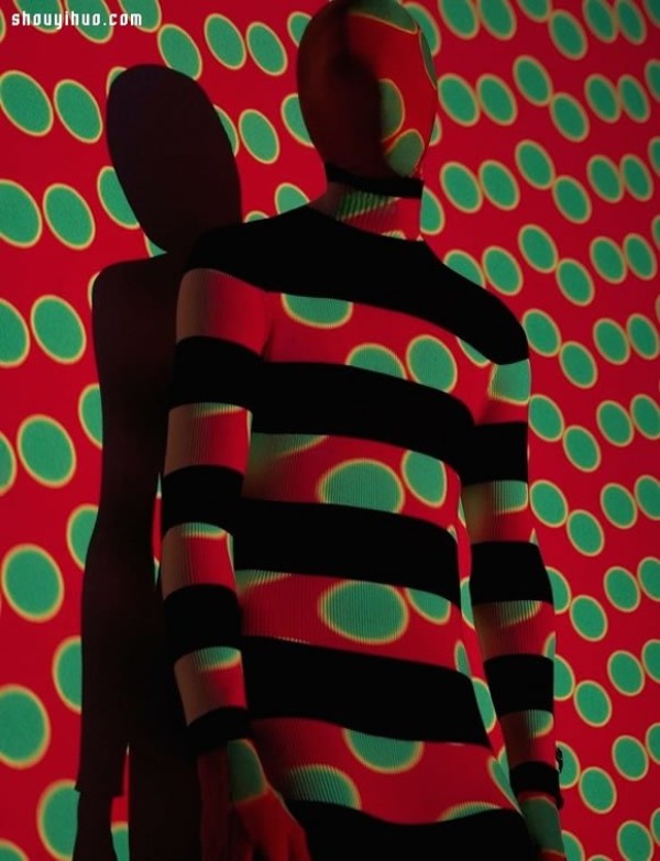 Light and shadow create the most fashionable dots and stripes