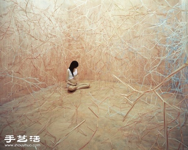 Photographic masterpieces taken by Korean artists in the same room