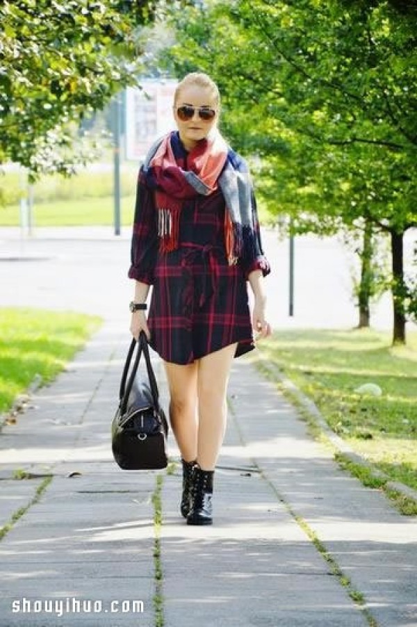 4 Fashionable Scarf Styles with Personalized Scarf Styles