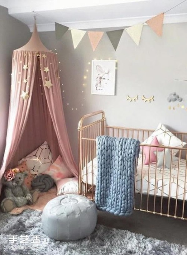 If you have a daughter, you must create an ice cream-colored room for her like this