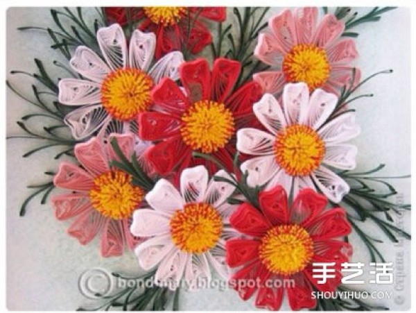 Illustration of the production method of paper quill paintings with beautiful flower patterns