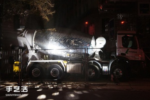 The construction site show is back! Turn a cement tanker truck into an oversized disco ball