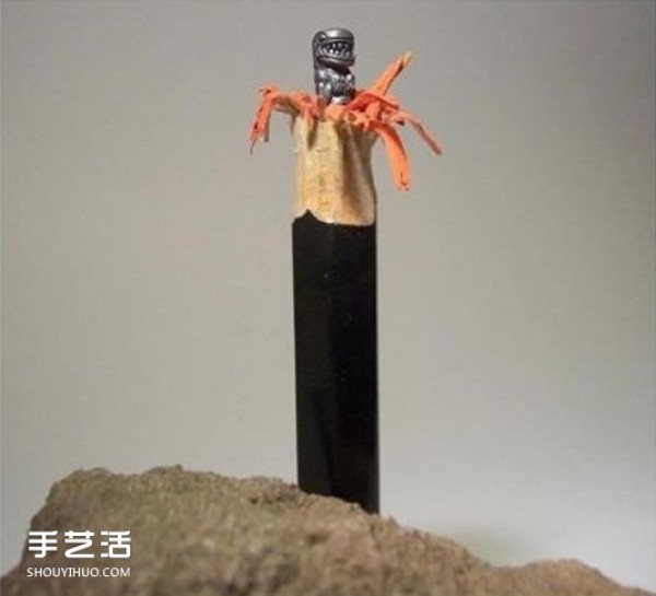 Super difficult pencil lead carving pictures, master-level pencil lead handmade products