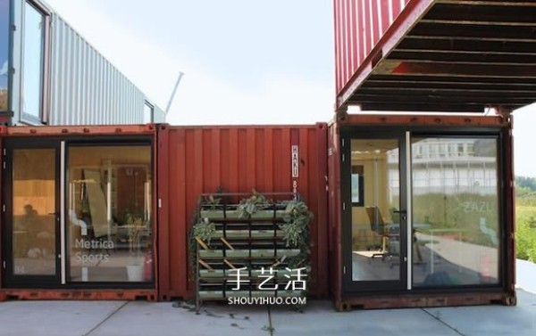 Quick and low-cost! Temporary entrepreneurial space built with containers