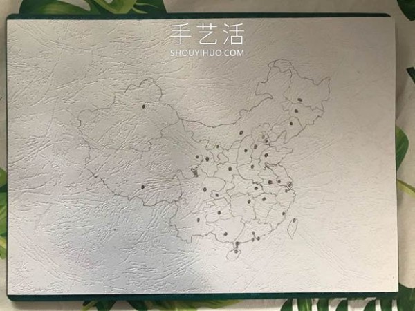 Tutorial on how to make hand-made Chinese map decorations from paper