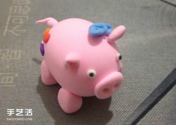 Ultra-light clay pink pig DIY illustrations of handmade clay piglets