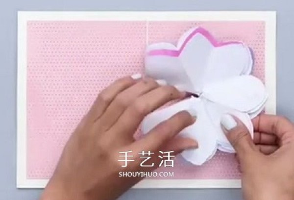 Beautiful spring method to make three-dimensional flower greeting cards from handmade cardboard