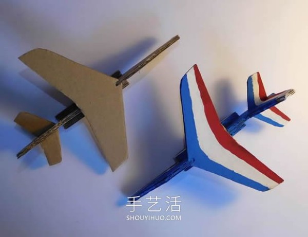 Video of how to make an Alpha Jet from cardboard