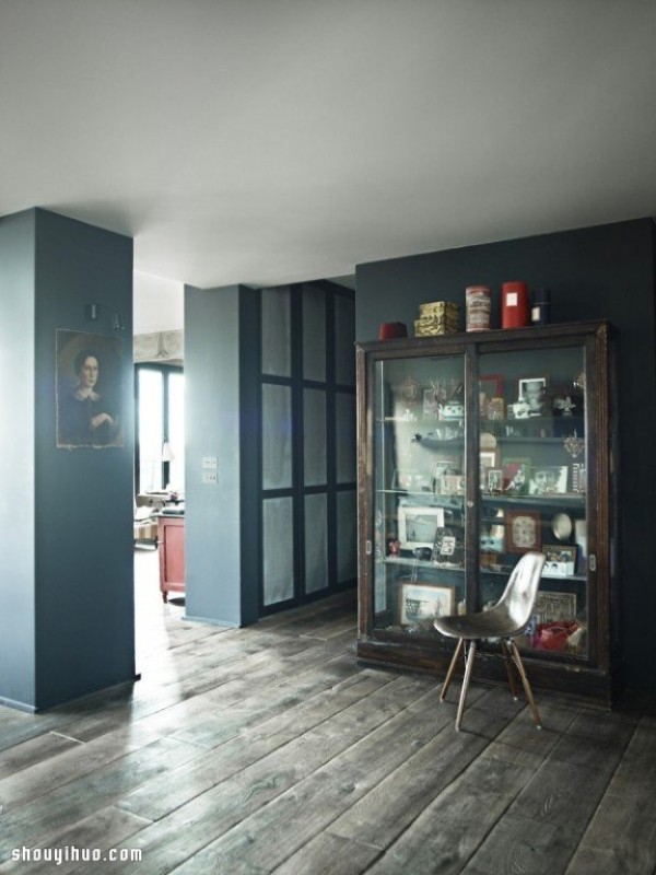 The transformation of an old-fashioned loft in Paris into a loft turns out to be so romantic