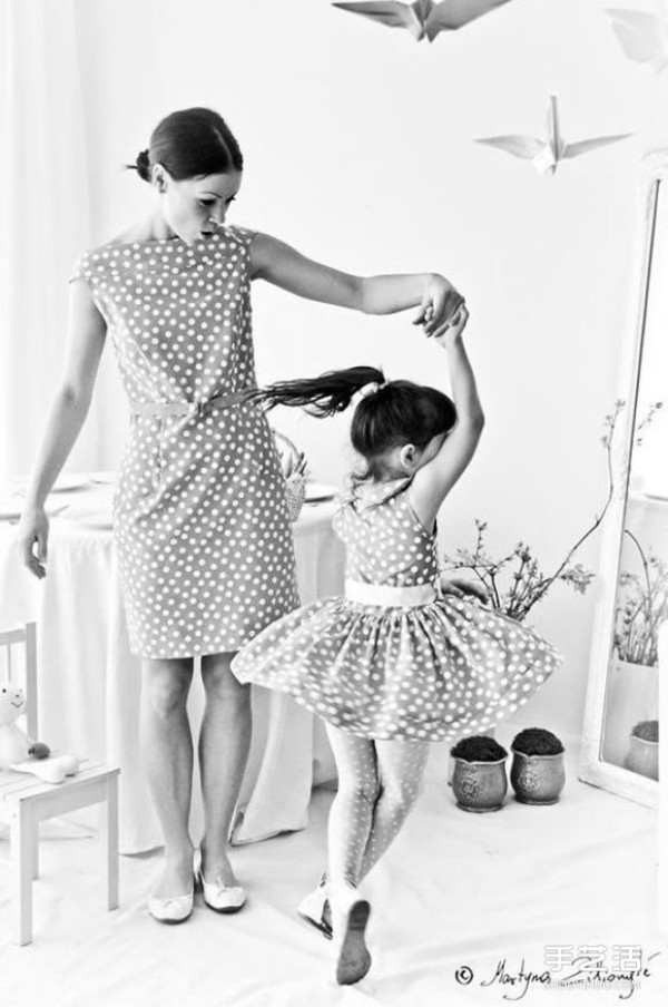 Mothers little wish: to make her daughter into a mini version of herself