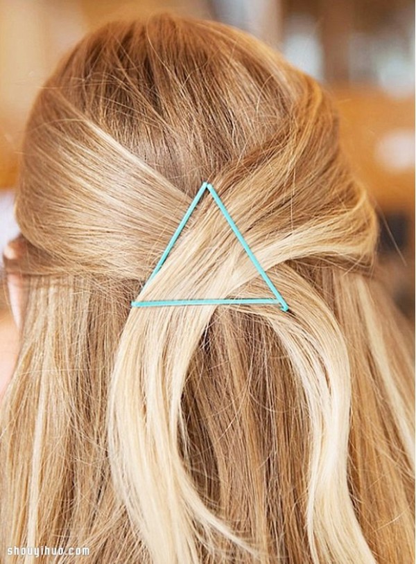 Seven simple five-minute workday hair DIYs