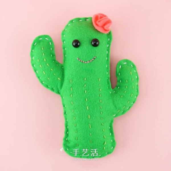 Illustration of how to make a simple and cute fabric cactus doll