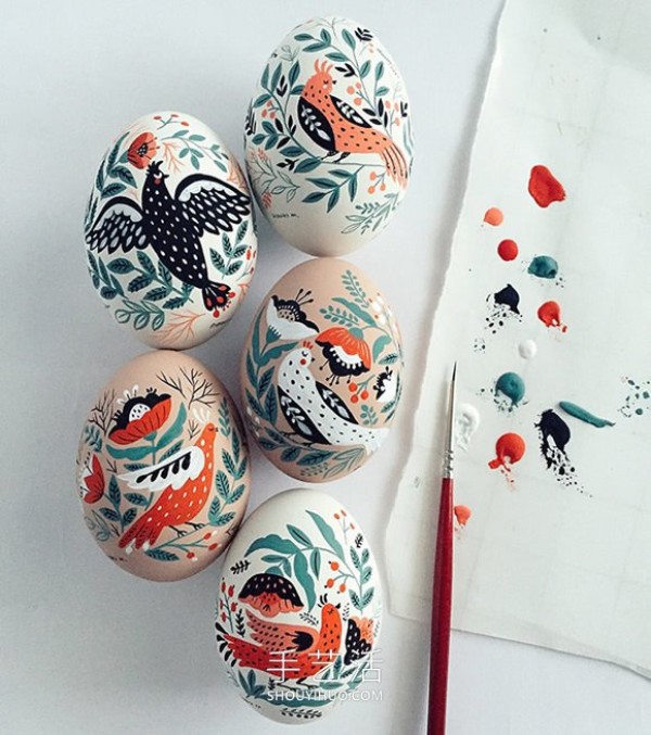 Wooden Easter eggs with the fragrance of birds and flowers! Full of Uzbek style