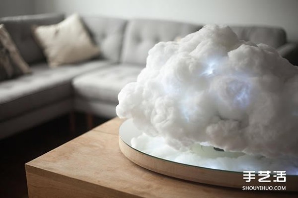 Cloud-shaped Bluetooth speaker design using magnetic levitation technology