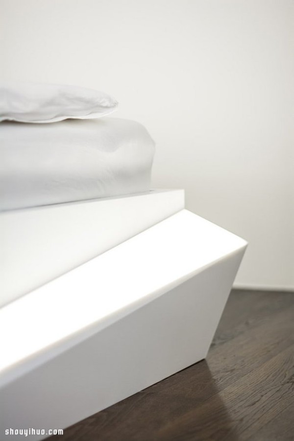 The majestic Ice Bed bed frame made of DuPont artificial stone