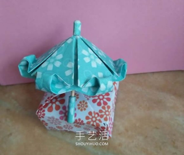 Illustrated tutorial on how to fold a beautiful origami umbrella