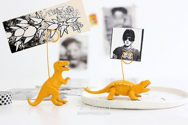 How to reuse plastic dinosaur toys into DIY creative note holders