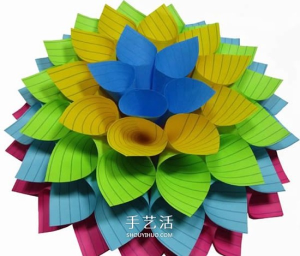 Illustration of how to make hand-made three-dimensional paper flowers with sticky notes