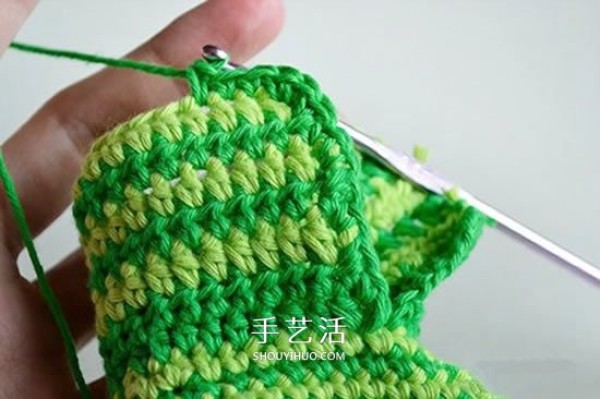 Provides warmth to ankles! Simple and beautiful weaving method for baby woolen shoes