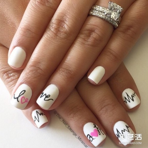 Beautiful wedding nail art design, decorate yourself with details! 