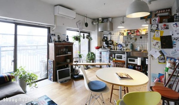 A very messy and real renovation of a 60-square-meter small old house in Tokyo