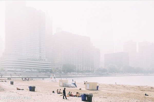 The citys beautiful sigh is shrouded in fog, the windy city of Chicago